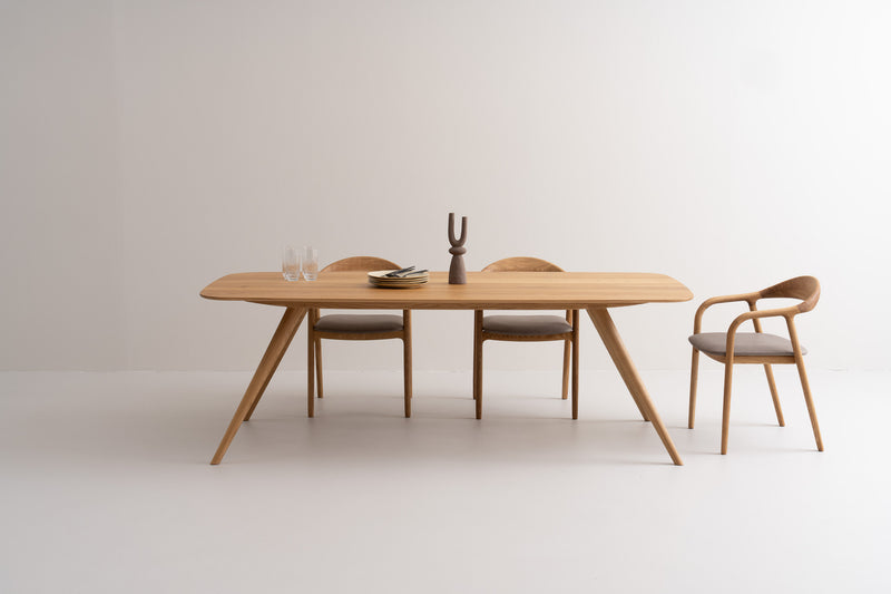 TAVI | Table à manger