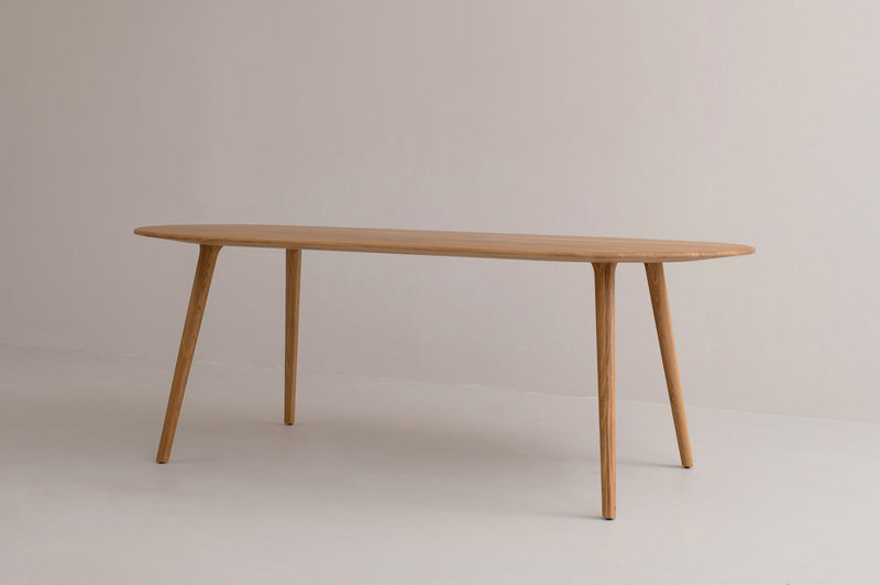 LUCIA Oval Esstisch