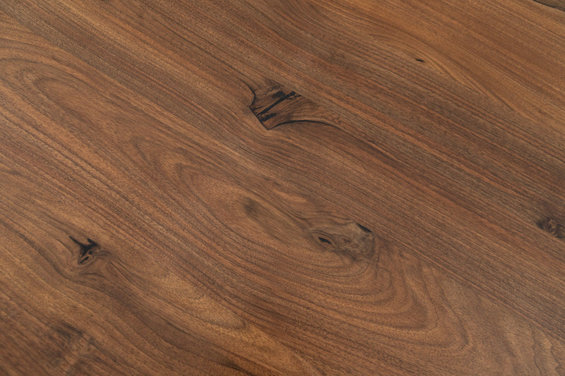 LÜNA S Dining Table