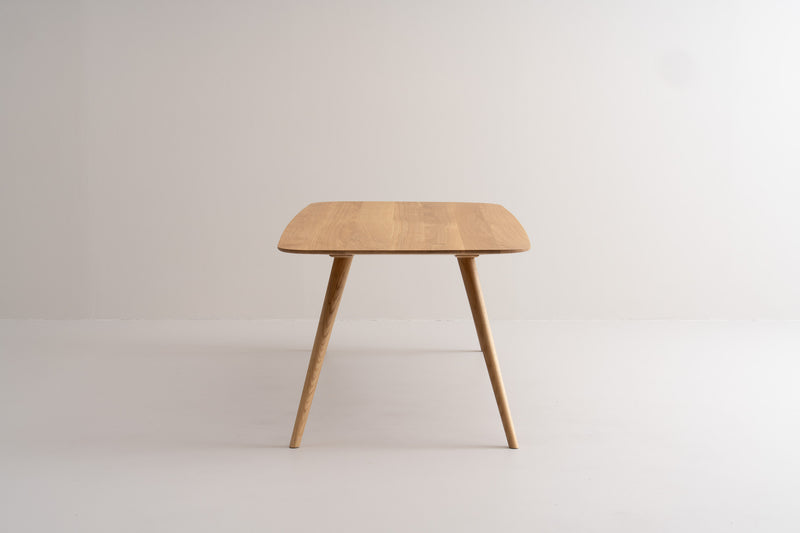 TAVI | Table à manger