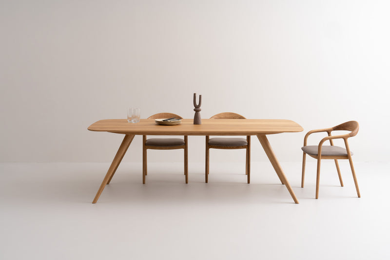 TAVI | Table à manger