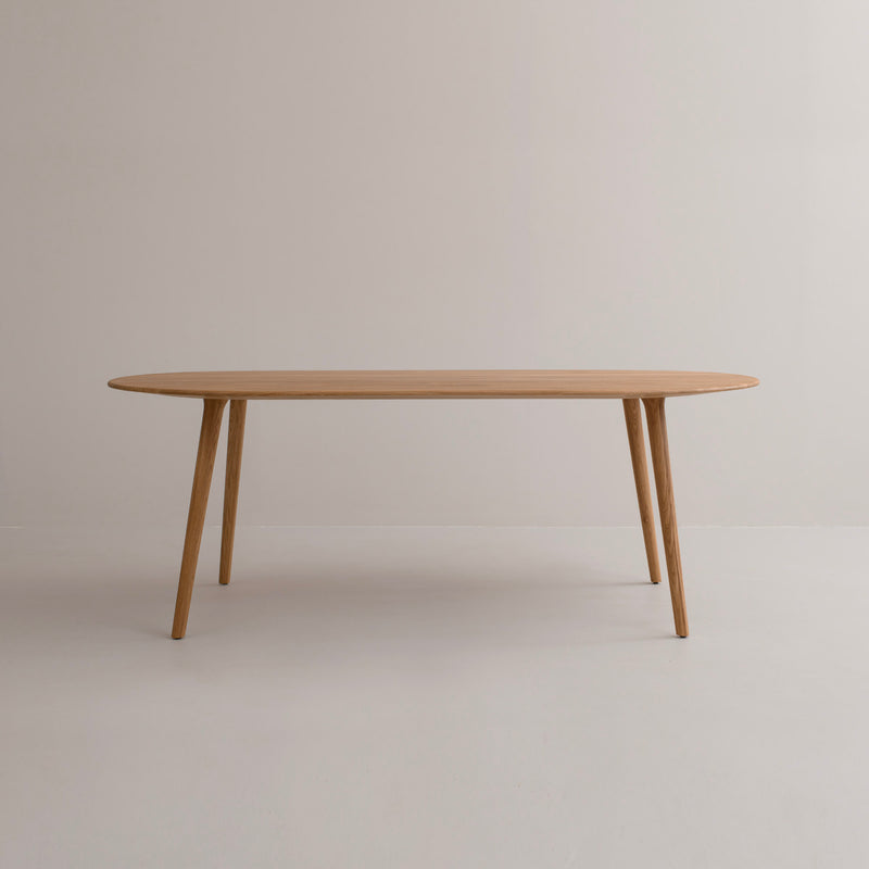 LUCIA Oval Esstisch
