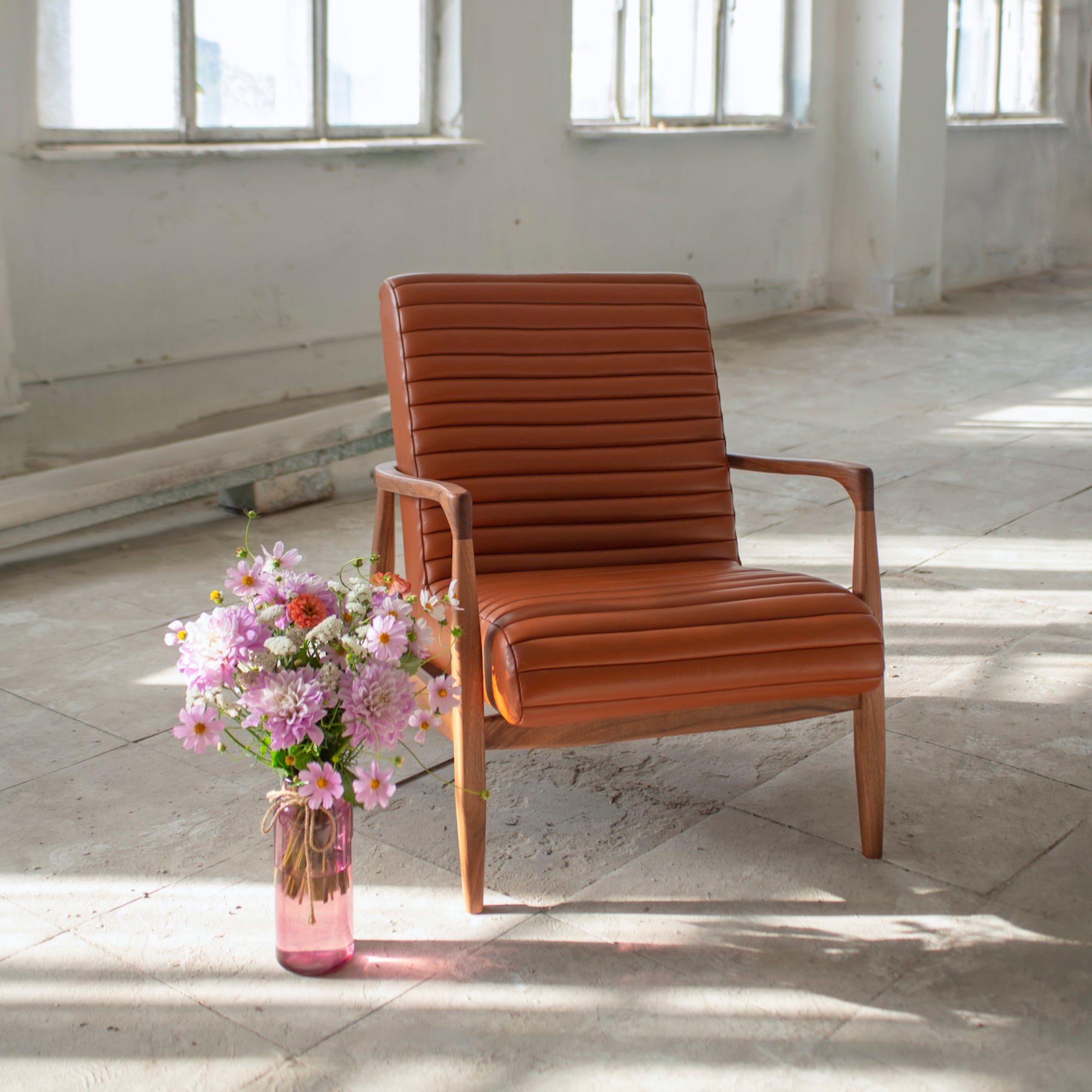 LAICA | Sessel mit Ottomane