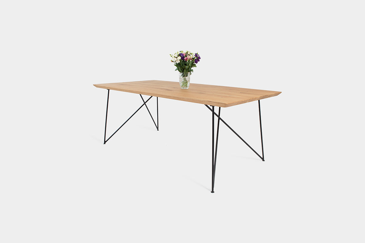 AEMILIA Eettafel